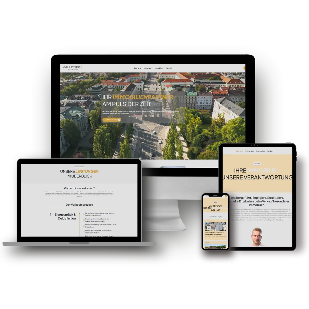 Die Website von Quartier5 Immobilien auf Monitor, Laptop, Tablet und Smartphone. Startseite mit Luftaufnahme einer Stadt und der Überschrift „Ihr Immobilienpartner am Puls der Zeit", daneben Unterseiten zum Leistungsüberblick und zum Verkaufsprozess in gedeckten Sandtönen mit Goldakzent.